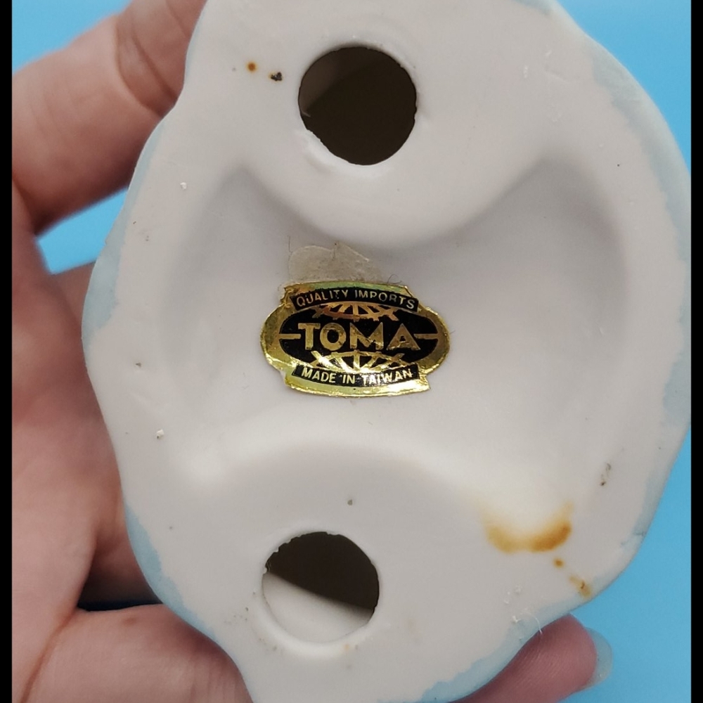 Vintage TOMA Baby in a bubble bathtub  washing a baby duck figurine statue - Picture 3 of 8